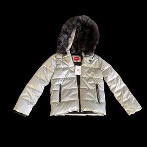 New With tag Guess Women's Gray Faux Fur Puffer Jacket Size 10 fits S/XS